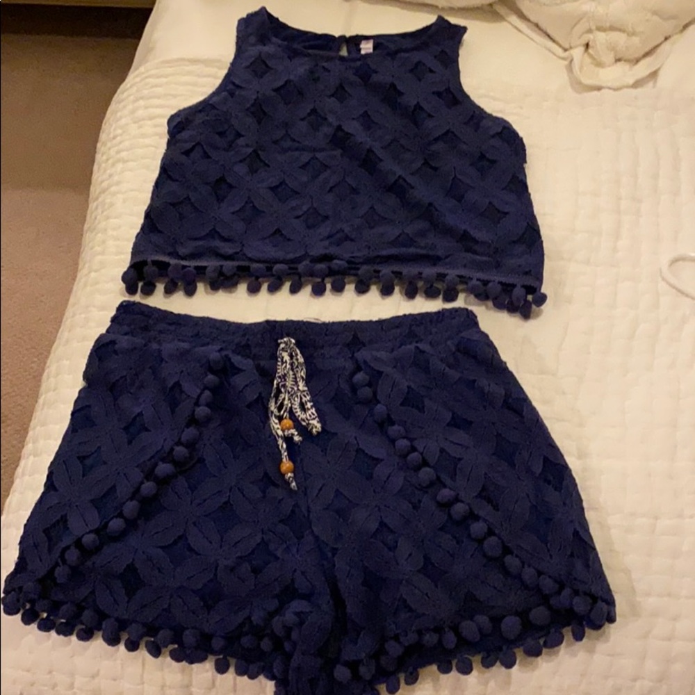 Matching two piece set! - Picture 3 of 3